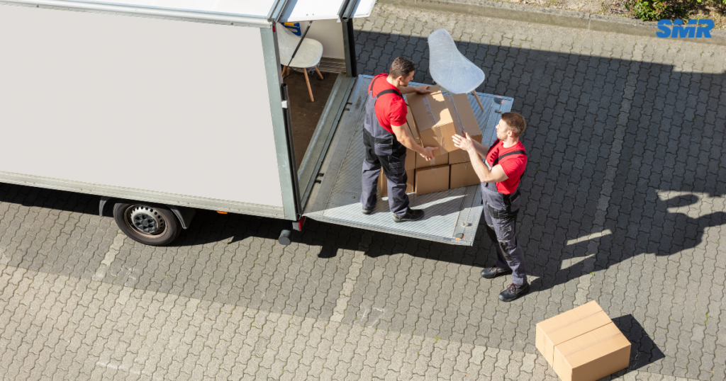 Movers handling small items in Datford DA1